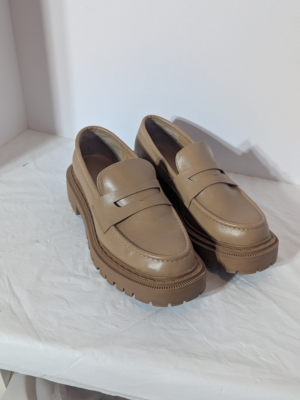 American Eagle Women's Chunky Penny Loafers in Taupe Size 6.5